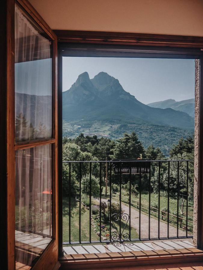 Ca L'Andreu Hotel Gosol Bagian luar foto